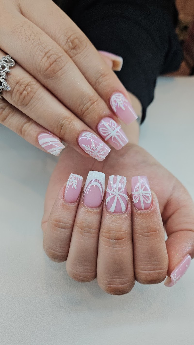 Beautiful nail set by Ann